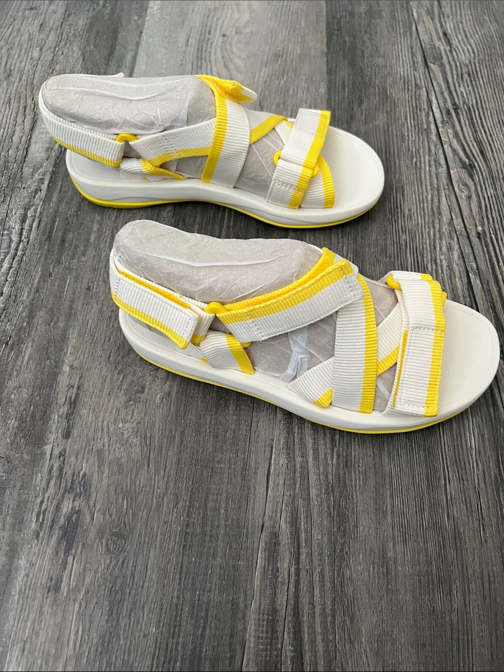 Camper Match Houston Webbing Sport Sandals White Yellow New In Box US 8 - Picture 5 of 9